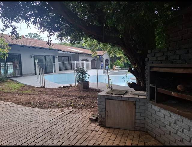 4 BEDROOM HOUSE FOR SALE IN NORTHCLIFF